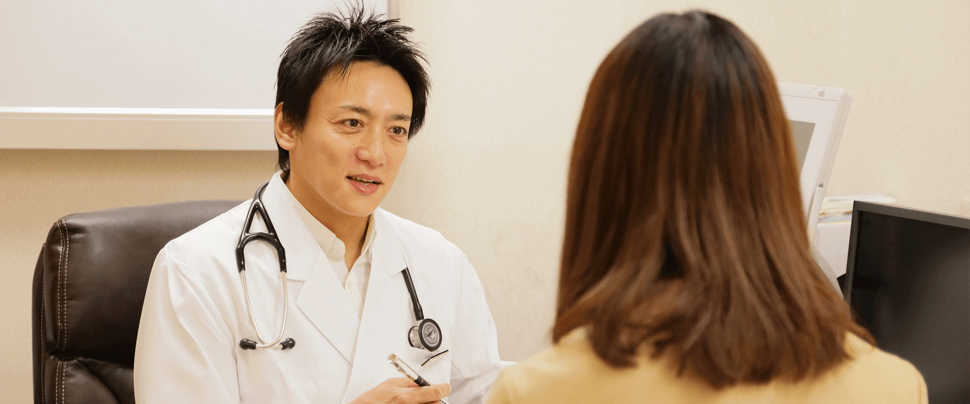 診察する監修医 木島豪先生